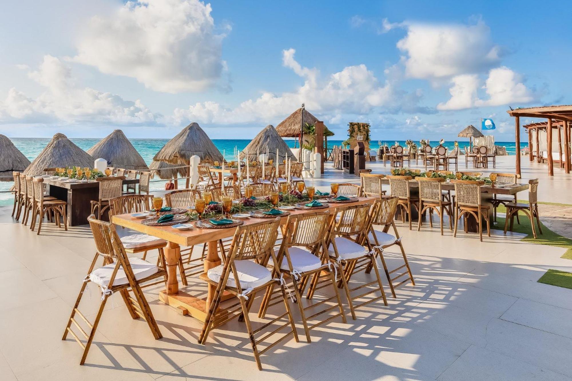 Fiesta Americana Condesa Cancún Exterior foto Wedding at the Grand at Moon Palace